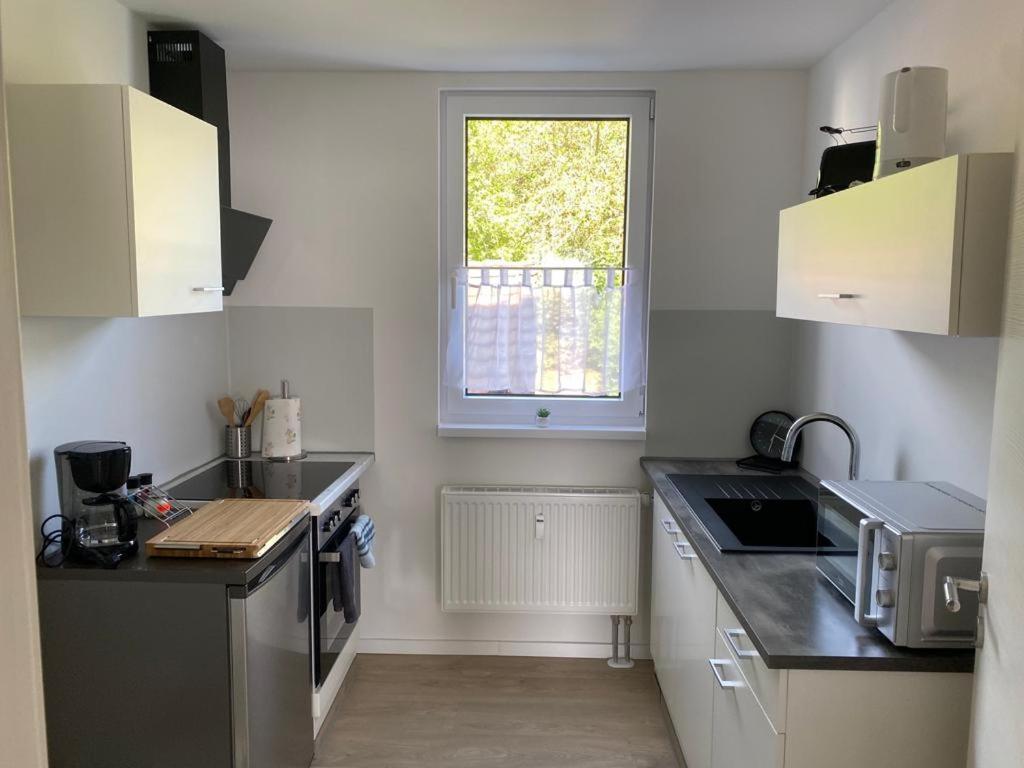 Schoene Ferienwohnung „Zum Glueck Tropical“ 아이제나흐 외부 사진
